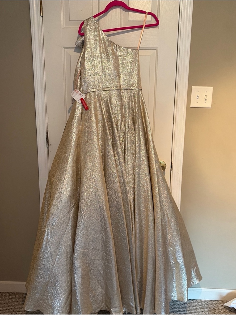 NWT Mac Duggal One-Shoulder 67890 Oyster  Metallic Ball Gown - Picture 10 of 11